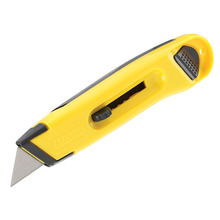 Lightweight Retractable Knife
