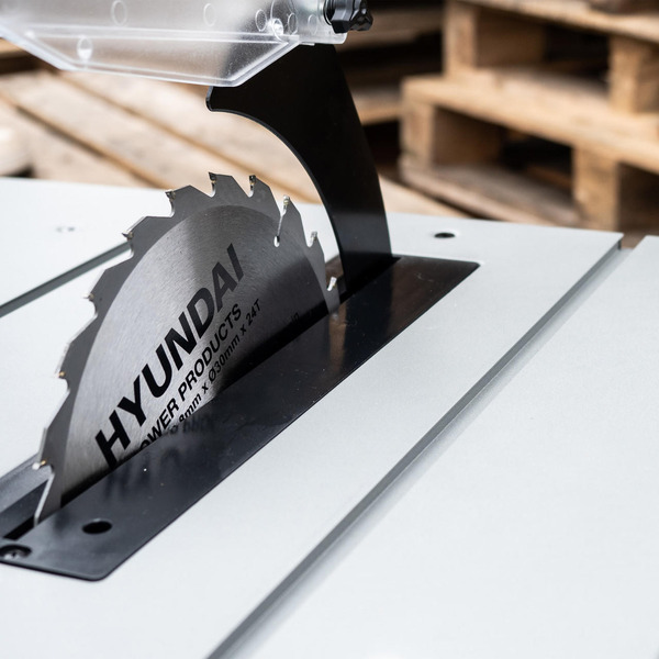 Hyundai 1800W 10'' / 30mm Electric Table Saw 230V | HYTS1800E