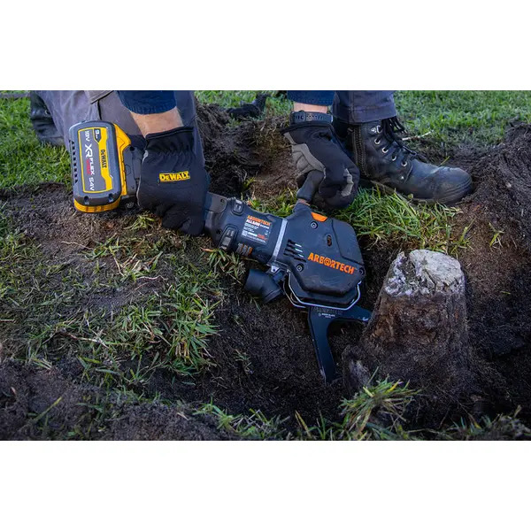 Arbortech ARM-00102 BA200X Cordless Allsaw With 1x 9Ah FLEXVOLT Battery & Charger