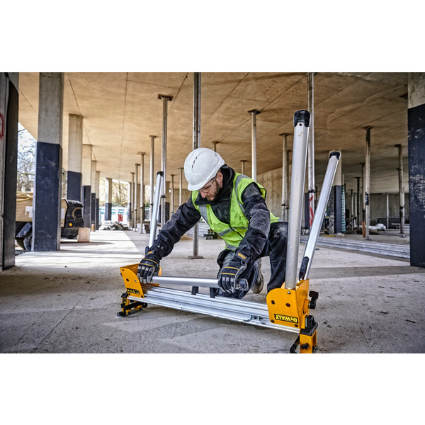 DeWalt DE7033 Heavy Duty Short Beam Leg Stand