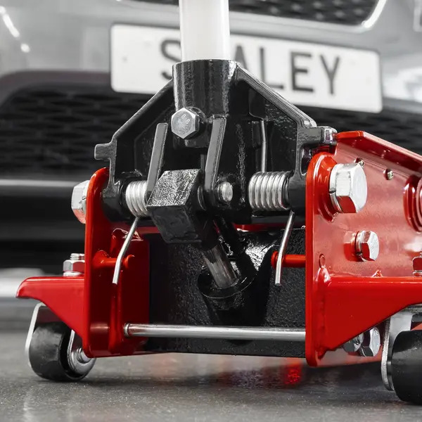 Sealey 3000CXD Quick Lift Standard Chassis Trolley Jack 3 Tonne