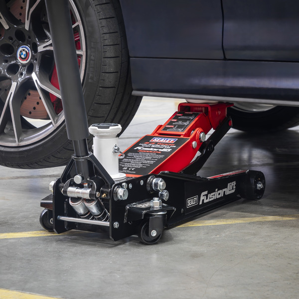 Sealey Low Profile High Lift Trolley Jack with Rocket Lift 2/3 Tonne