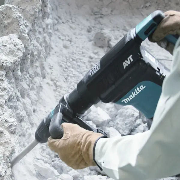 Makita HM1111C SDS Max AVT Demolition Hammer 1300W 240V