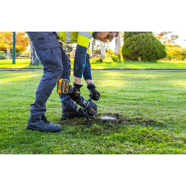 Arbortech ARM-00104 BA200X Cordless Allsaw Landscaping Kit With 1x 9Ah FLEXVOLT Battery & Charger