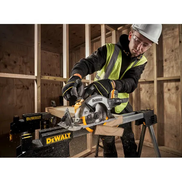 DeWalt DCS565N-XJ 18v 165mm XR Brushless Circular Saw Bare Unit