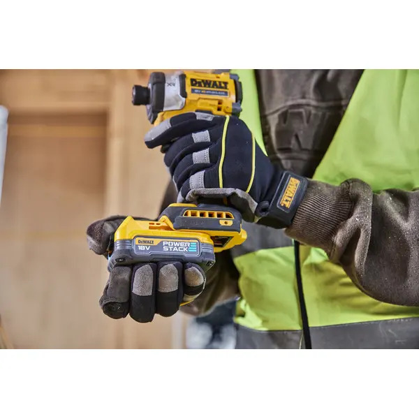 DeWALT DCF860E1T XR BL Impact Driver 18V 1 x 1.7Ah POWERSTACK