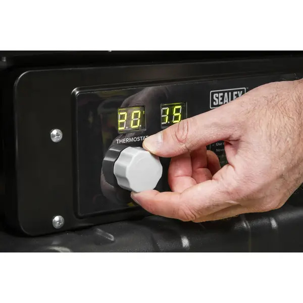 Sealey AB1850DV Dual Voltage Space Warmer&reg; Kerosene/Diesel Heater with Wheels 185,000Btu/hr(55kW)