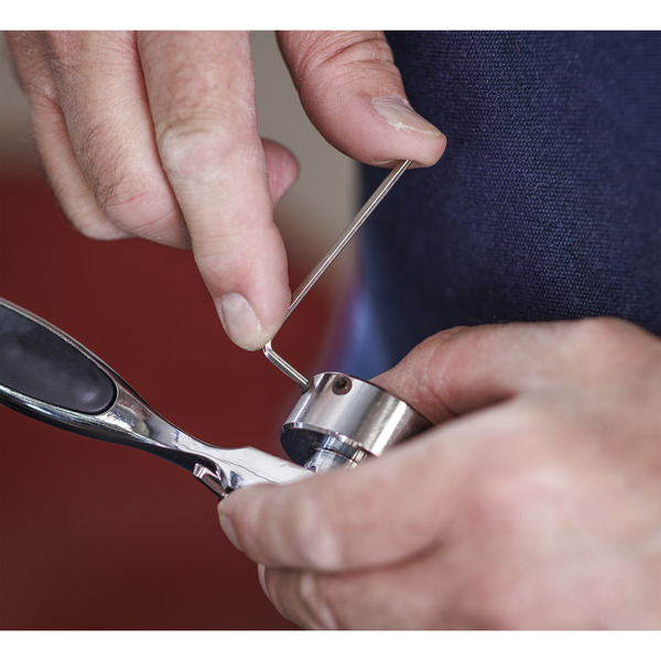 Sealey AK3027 Metric Bi-Directional Ratchet Tap & Die Holder Set 5pc