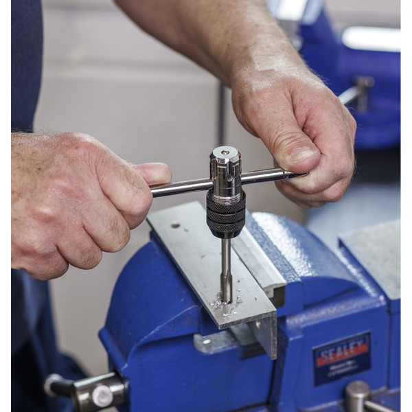 Sealey AK3027 Metric Bi-Directional Ratchet Tap & Die Holder Set 5pc