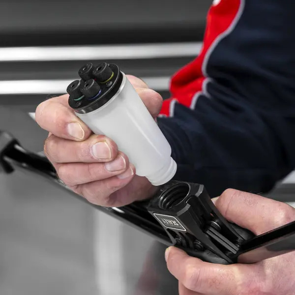 Sealey AK3983 Medium-Arm Riveter with Collection Bowl