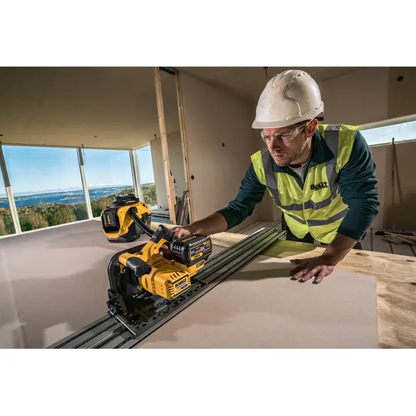 DeWalt DCV584L-GB 18V XR L-Class Vacuum/Dust Extractor Bare Unit