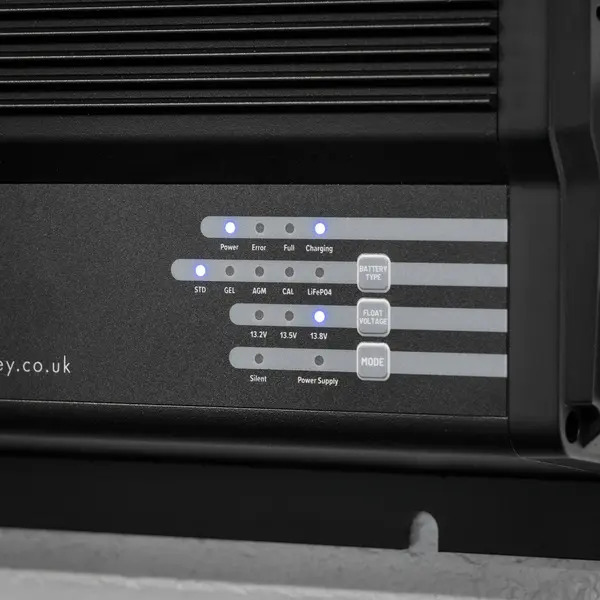 Sealey BSCU40A 12V Battery Smart Charger/Maintainer 40A