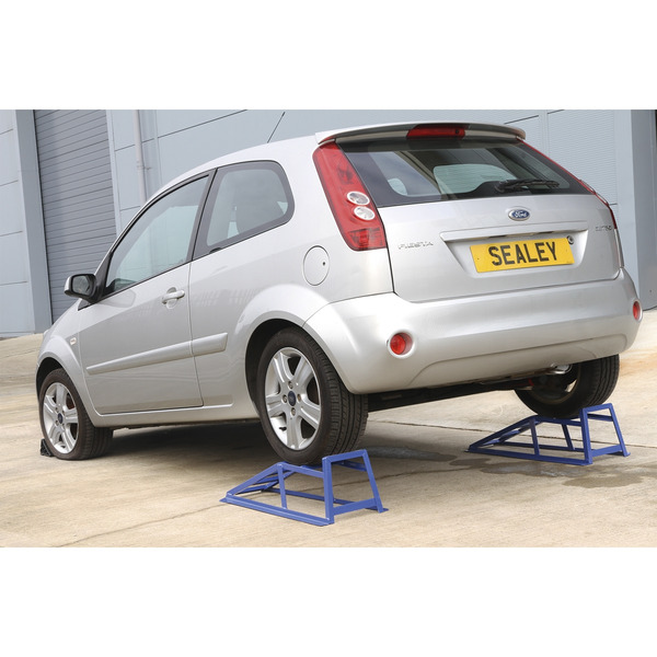 Sealey CAR2000 Car Ramps 1 Tonne Capacity per Ramp 2 Tonne Capacity per Pair