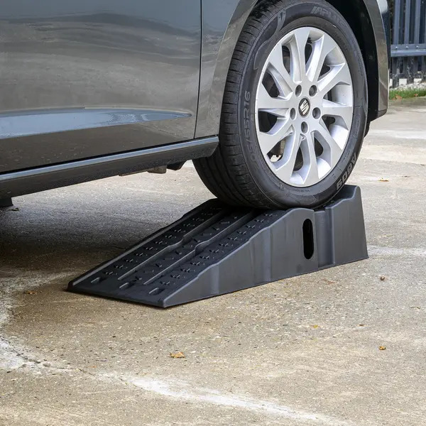 Sealey CAR3000C Car Ramps 1.5 Tonne Capacity per Ramp 3 Tonne Capacity per Pair