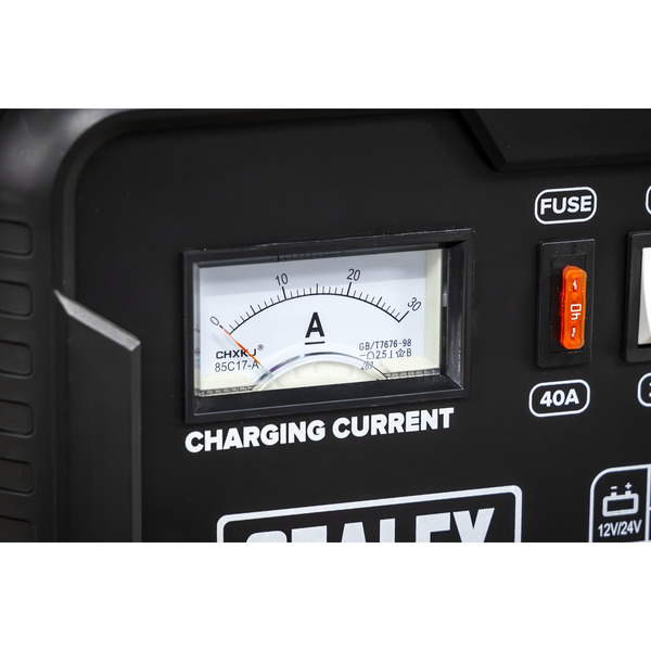 Sealey CHARGE124 12/24V Battery Charger 28A 230V