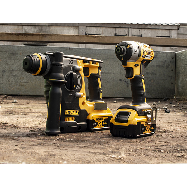 DeWALT Power Tools DCK2532P2 XR Brushless Twin Pack 18V 2 x 5.0Ah Li-ion