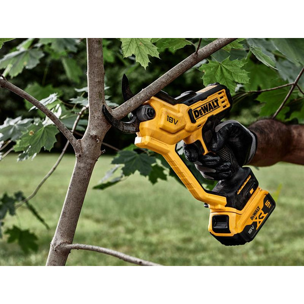 DeWALT DEWDCMP568P1 DCMPP568P1 XR Pruner 18V 1 x 5.0Ah Li-ion