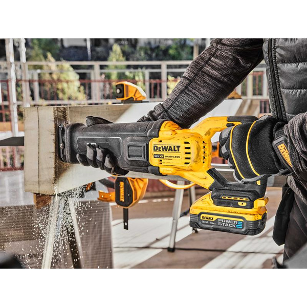 DCS386H2T XR Advantage Reciprocating Saw