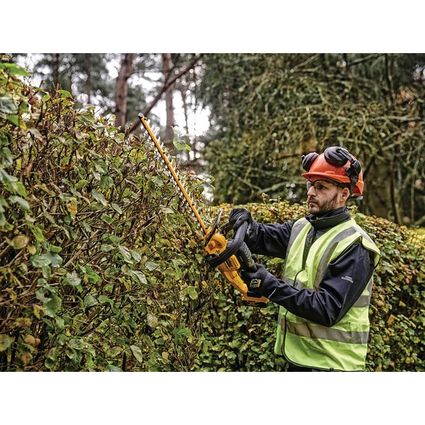 DeWALT DCMHT563N XR Hedge Trimmer 18V Bare Unit