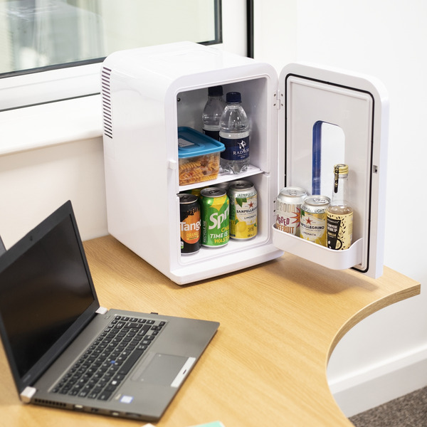 Sealey DH94 Baridi Mini Fridge/Warmer 15L Capacity 12V/230V - White