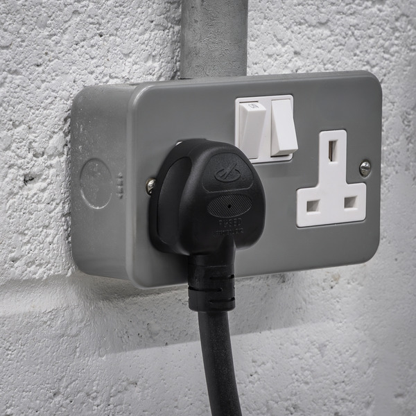 Adjustable (3.5kW) Type 2 to UK 3-Pin Plug Portable EV Charger - 5m Cable