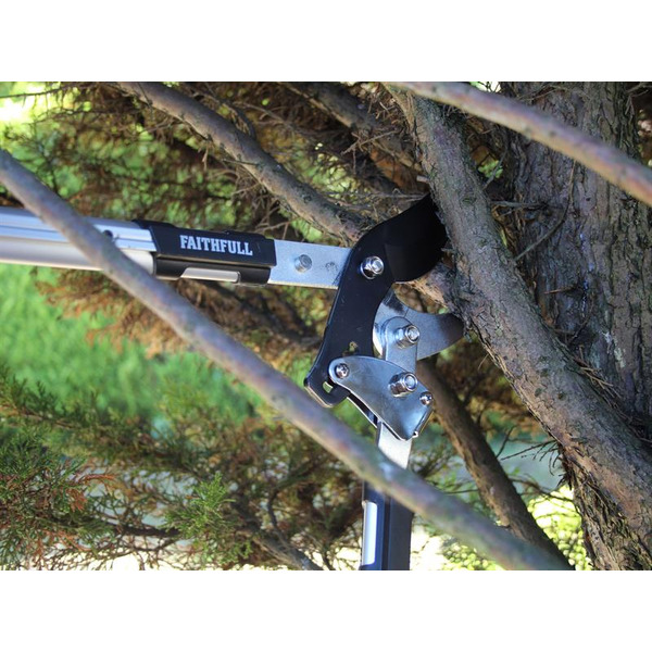 Countryman Ratchet Bypass Telescopic Lopper