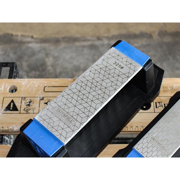 Diamond Sharpening Tri-Stone 150, 325 & 1200G