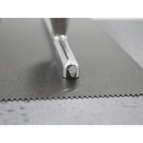 Faithfull FAISGTNOT3 Notched Trowel V 3mm Soft Grip Handle 11 x 4.1/2in