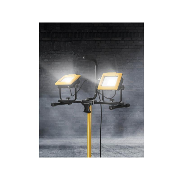 LED Twin Tripod Site Light 70W 240V