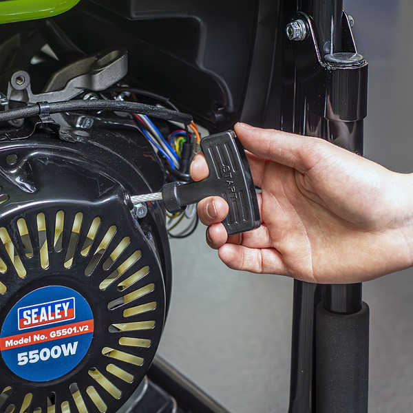 Sealey G5501 5500W Generator 13hp 4-Stroke Engine 110/230V