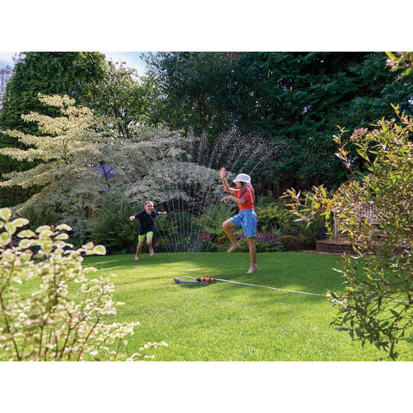 Hozelock Rectangular Sprinkler Plus 220m 16 hole