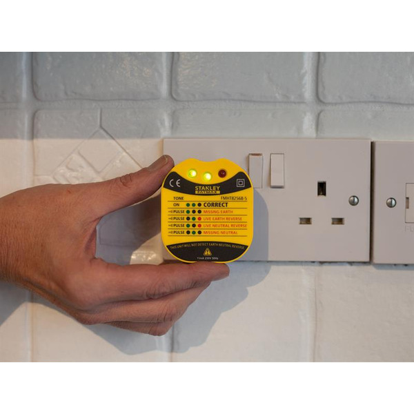 STANLEY® INT582568 Intelli Tools FatMax® UK Wall Plug Tester