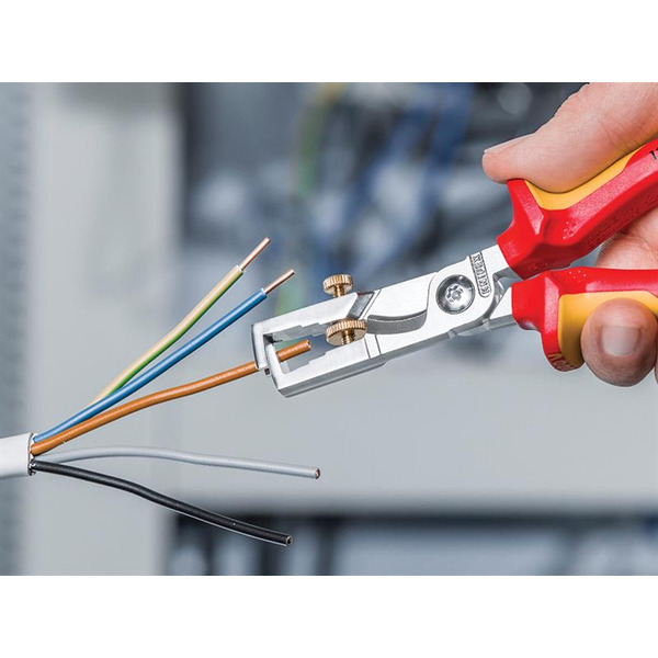 13 66 180 StriX® Insulation Stripper with Cable Shears 180mm