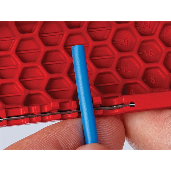 90 22 02 TwistCut® Corrugated Pipe Cutter 100mm