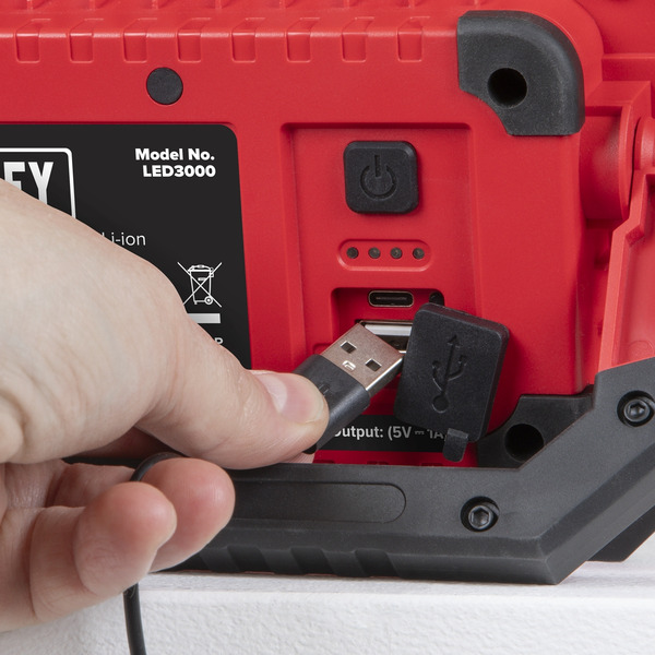 Sealey LED3000 Rechargeable Portable Floodlight & Power Bank 30W COB LED