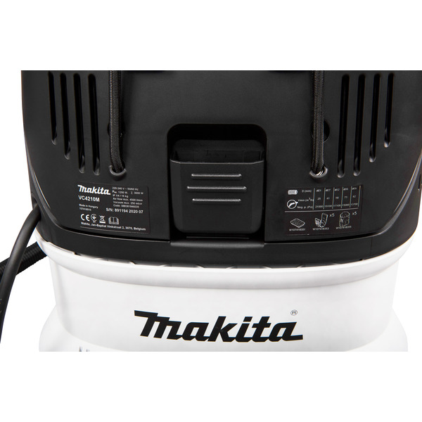 Makita VC4210MX/1 110v M-Class Dust Extractor 42L With Power Take Off