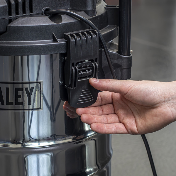 Sealey PC300SD 30L Vacuum Cleaner Wet & Dry Stainless Steel Drum & Detachable Leaf Blower 1200W/230V