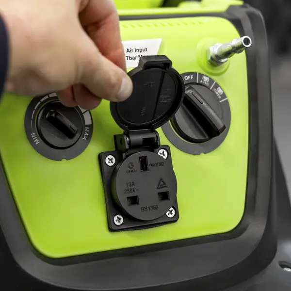 Sealey PC400MA M Class Dust-Free Industrial Wet & Dry Vacuum Cleaner 40L with Autostart for Air/Electric Power Tools 1600W/230V