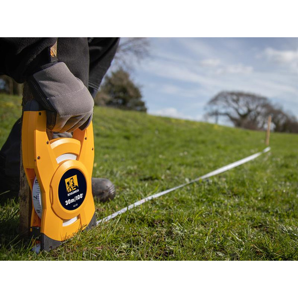 Roughneck ROU43320 Open Long Fibreglass Tape 30m (100ft) (Width 15mm)