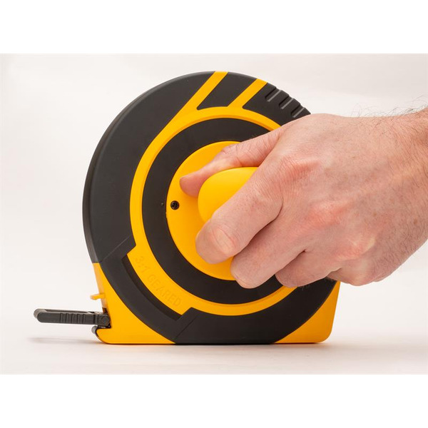 Roughneck Closed Long Tape 30m/100ft (Width 15mm)
