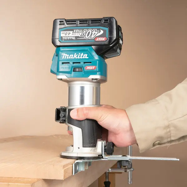 Makita RT001GZ16 40v Max XGT 1/4