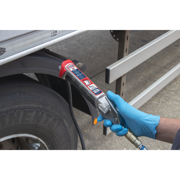 Sealey SA37/94 PCL Professional Tyre Inflator with 2.5m Hose & Clip-On Connector