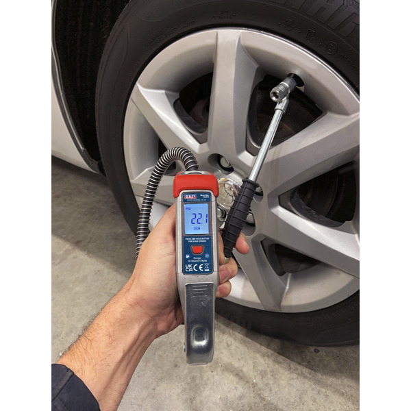 Sealey SA374 Digital Tyre Inflator with 0.5m Hose & Twin Push-On Connector