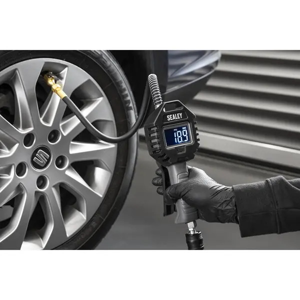 Sealey SA500 Digital Tyre Inflator with Clip on Connector & Rechargeable Digital Display