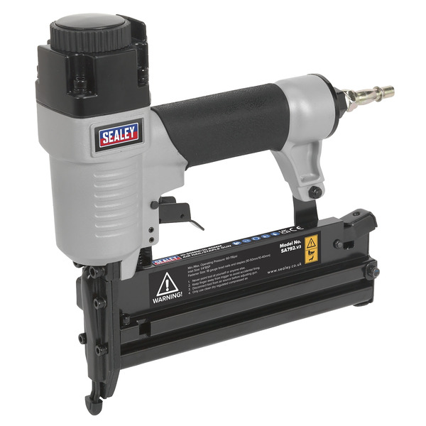 Air Compressor/Air Nail/Staple Gun Kit
