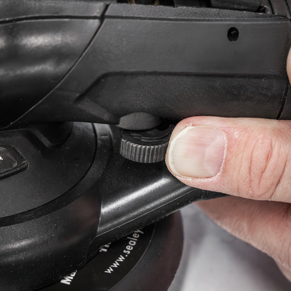 Sealey SA803 Air Palm Orbital Sander �150mm Dust-Free