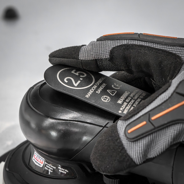 Sealey SA803 Air Palm Orbital Sander �150mm Dust-Free