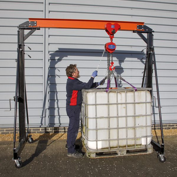 Sealey Portable Lifting Adjustable Gantry Frame 2 Tonne