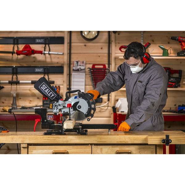 Sliding Compound Mitre Saw 216mm