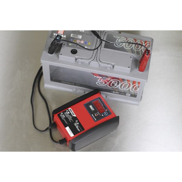 Sealey SPI10S 12V Intelligent Speed Charge Battery Charger/Maintainer 10A